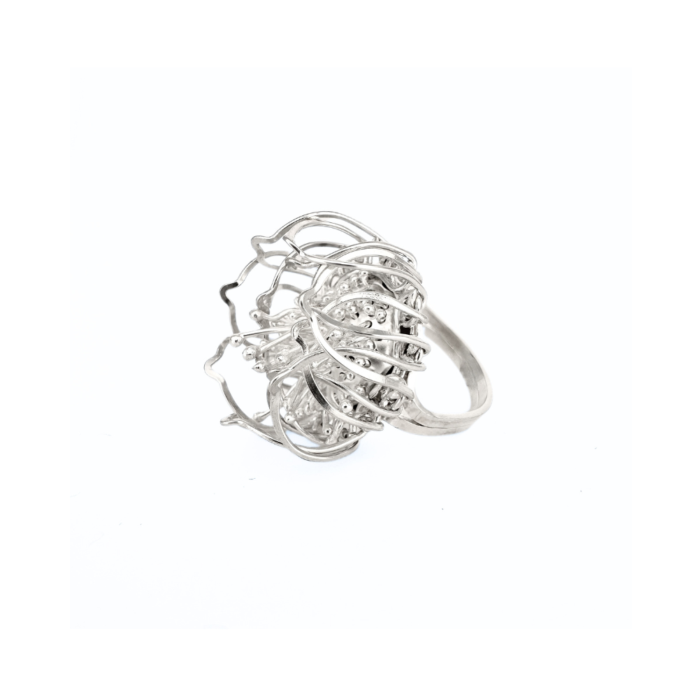 Heliotropism: Pistil (ring)