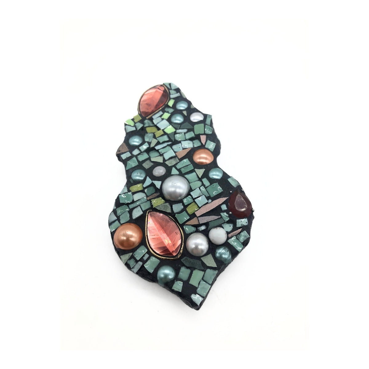 Shield III, brooch, nfs