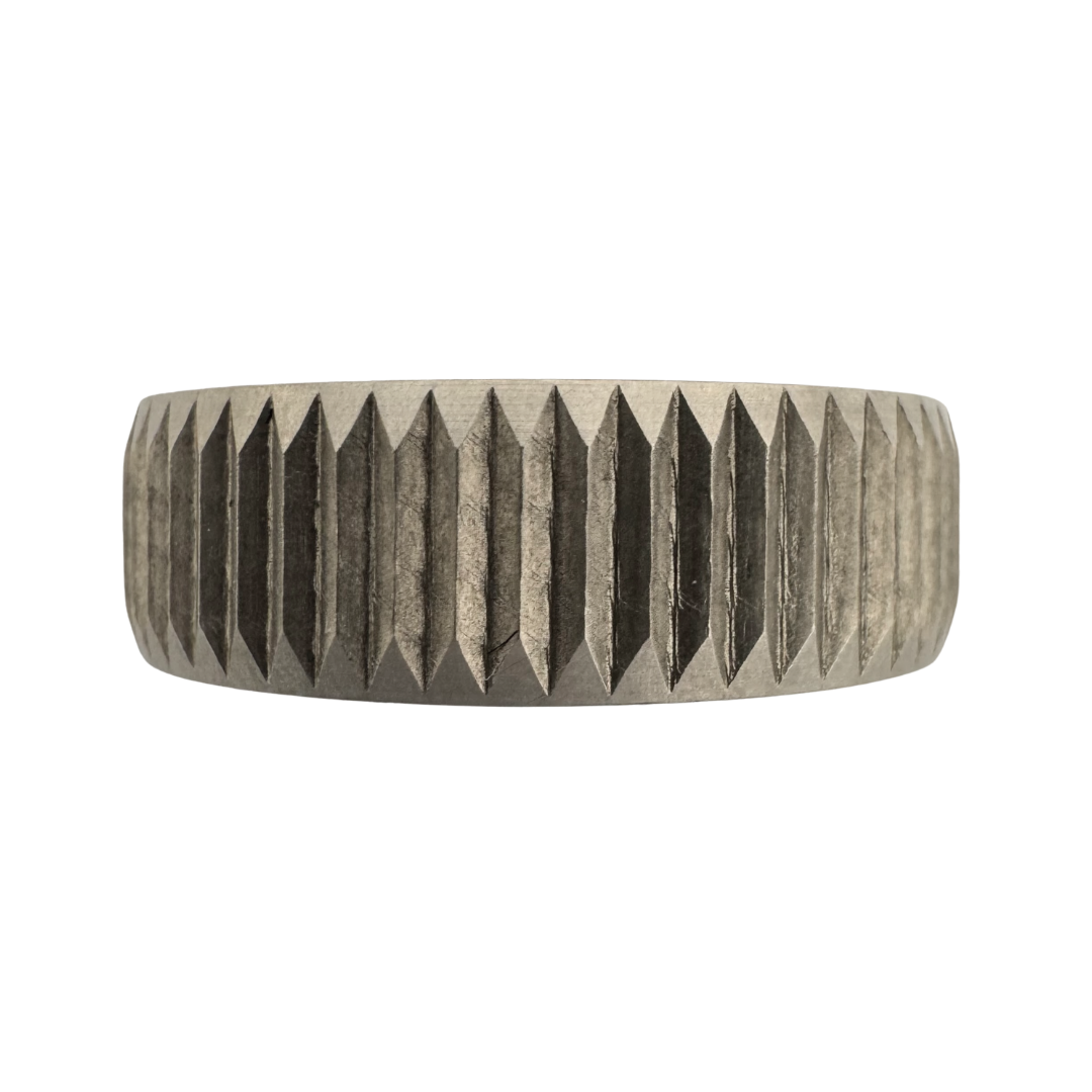 Titanium knurled band with beveled edges