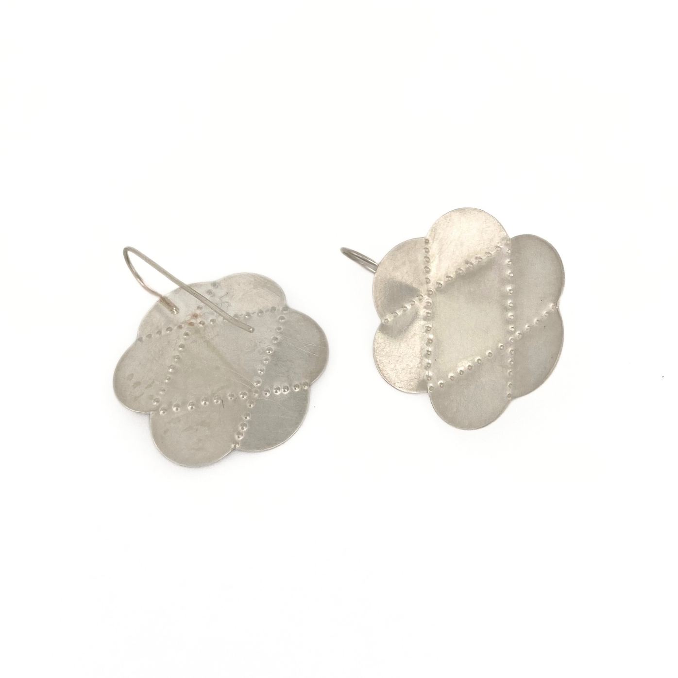 Scalloped & Faceted EARRINGS: Large Criss Cross FW