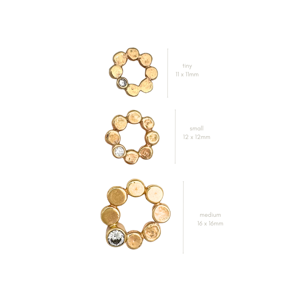 Floret Posts with Diamond