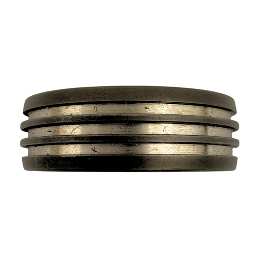 Titanium band with (3)bright-cut channels