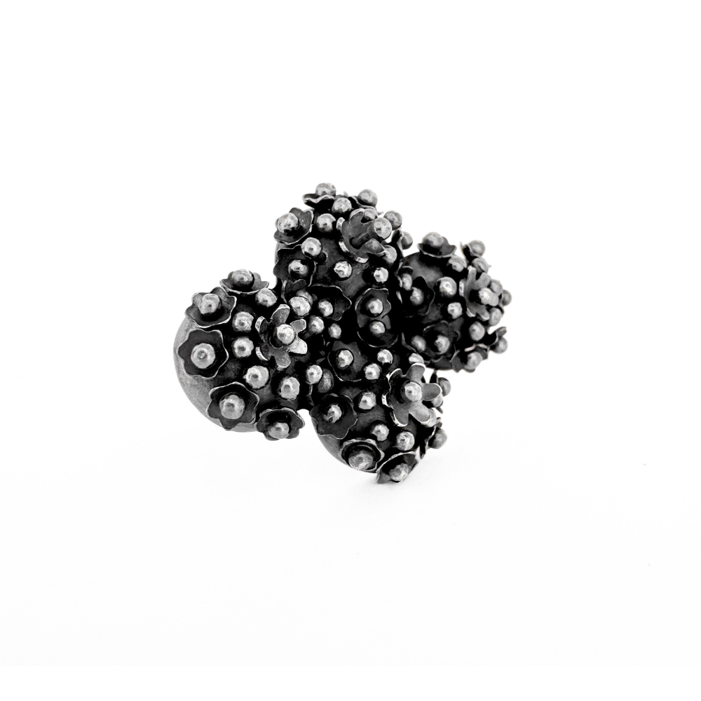 Quad Cluster ring