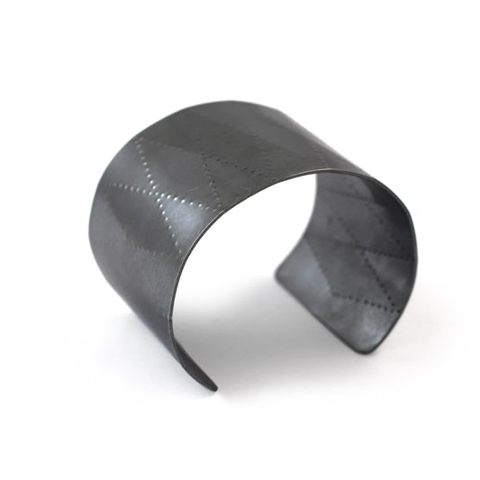 Scalloped & Faceted BRACELET: ExtraWide Criss Cross Cuff
