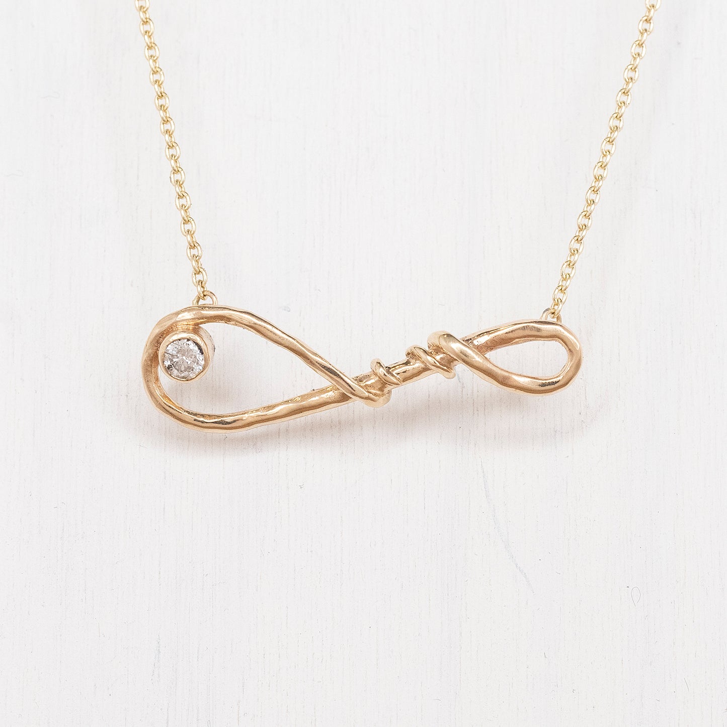 14k Gold Fluid Link Necklace with Diamond